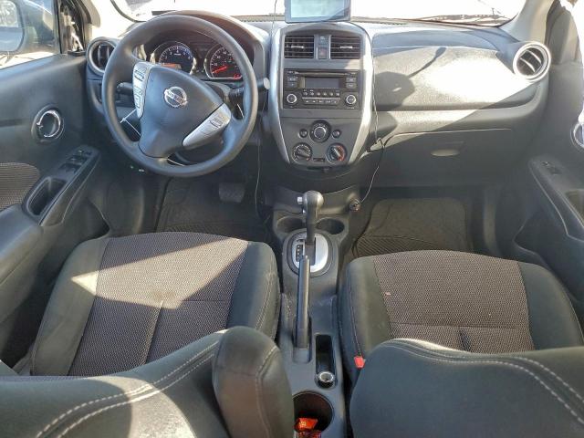 Nissan Versa S Image 6
