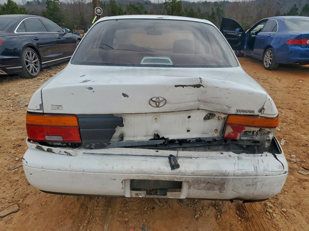 Toyota Corolla Base Image 4