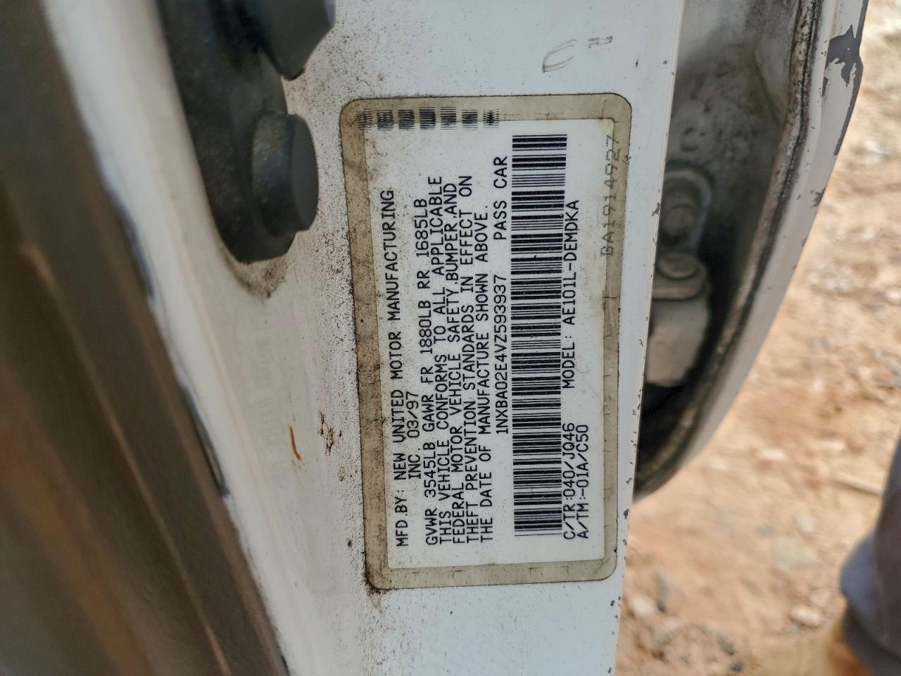 Toyota Corolla Base Image 9