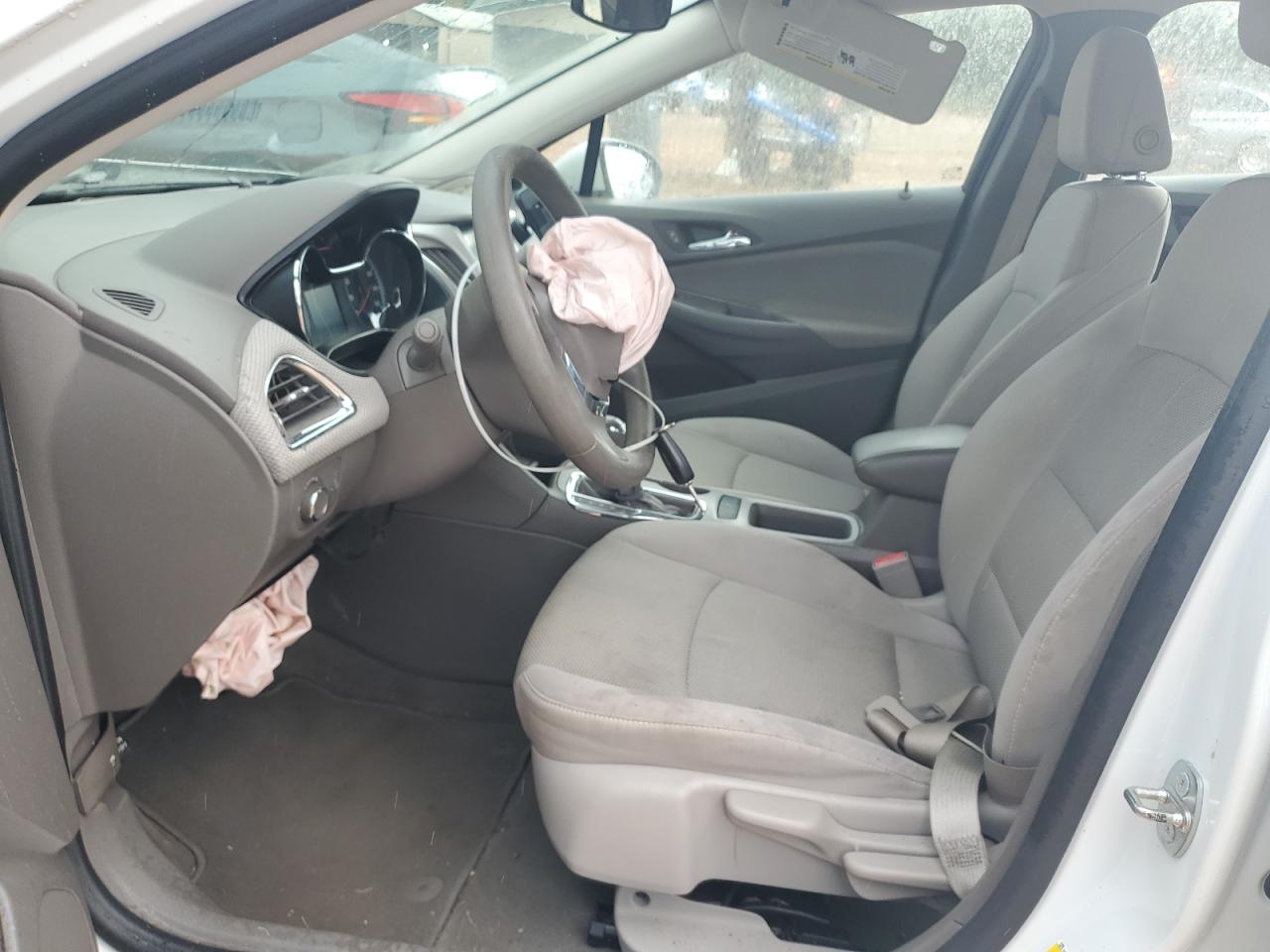 Chevrolet Cruze Ls Image 7