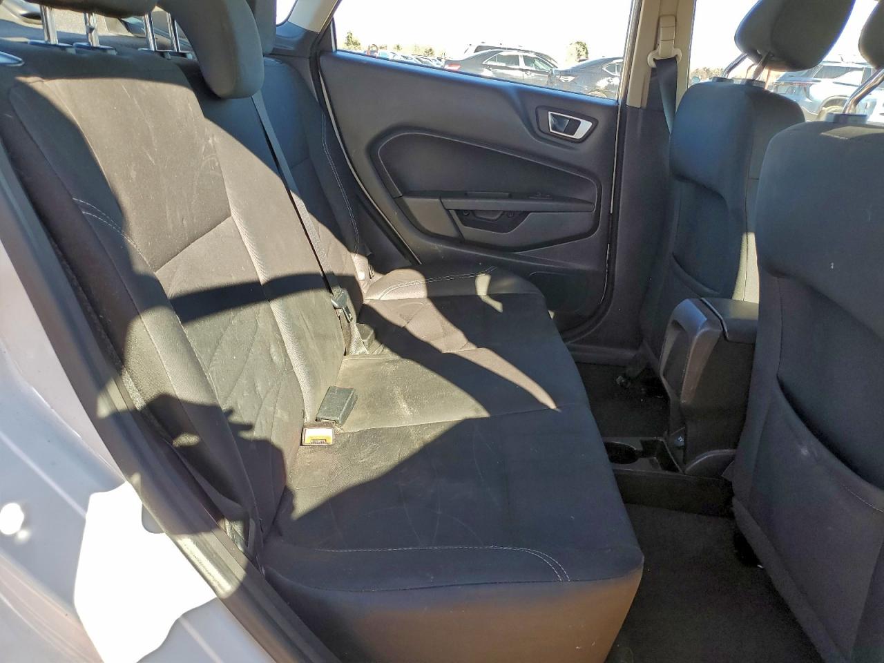 Ford Fiesta Se Image 9