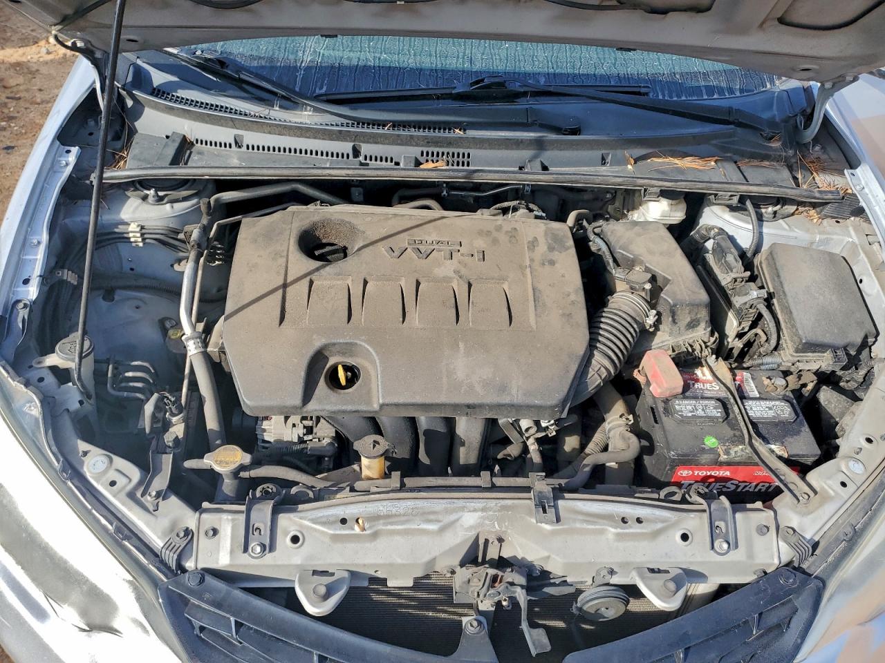 Toyota Corolla L Image 11