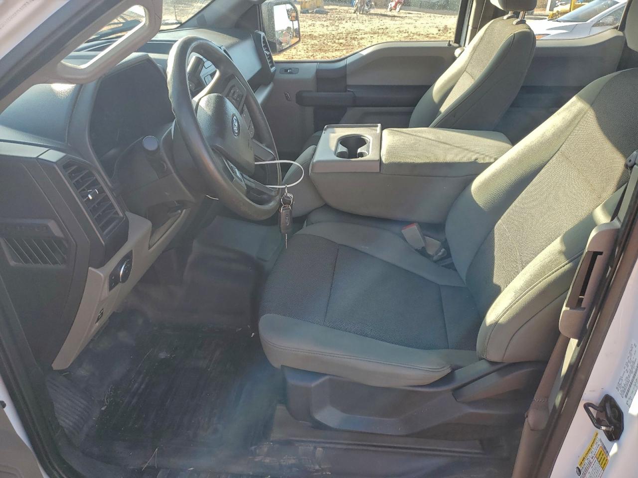 Ford F-150 Super Cab Image 8