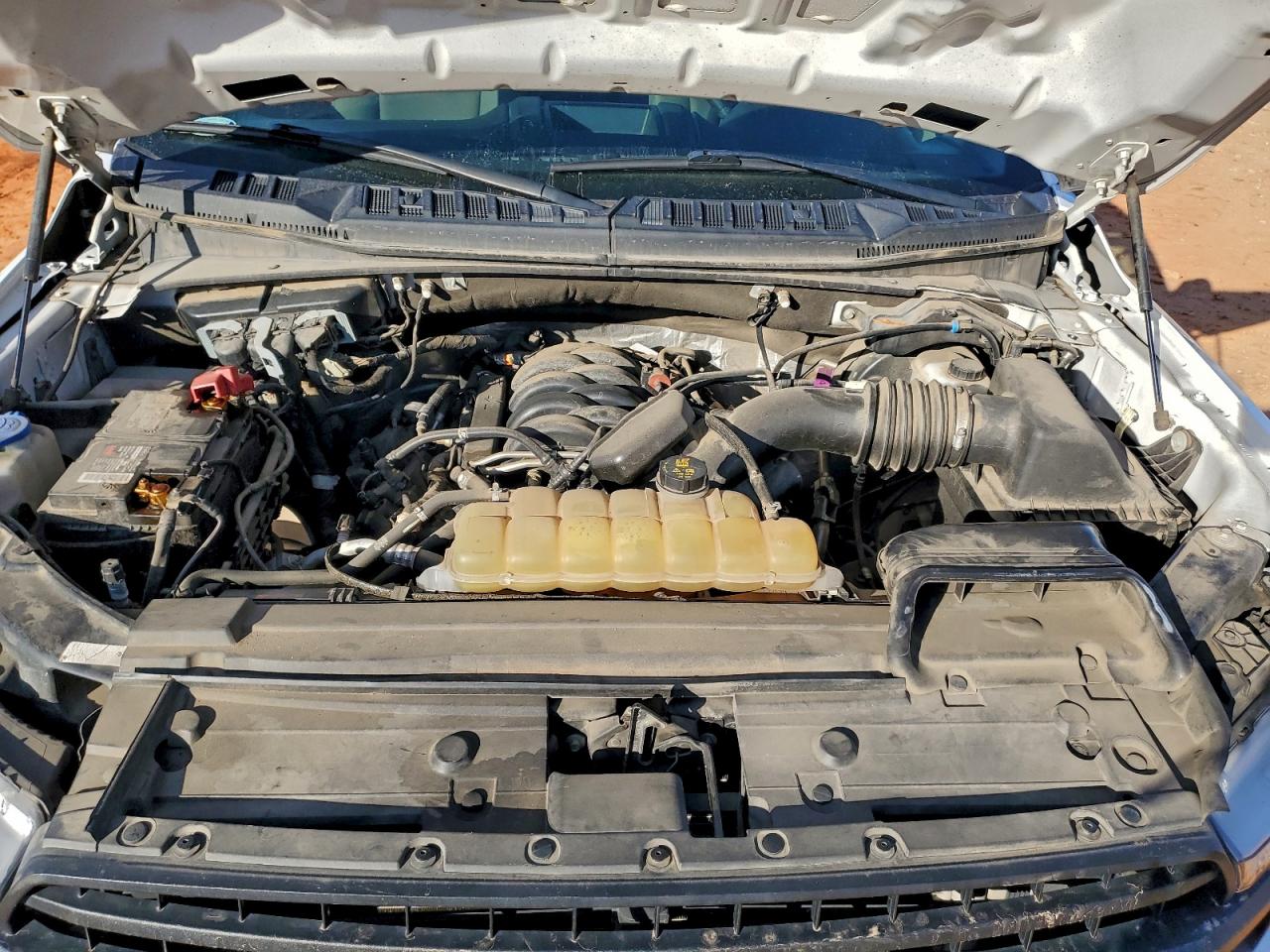 Ford F-150 Super Cab Image 7