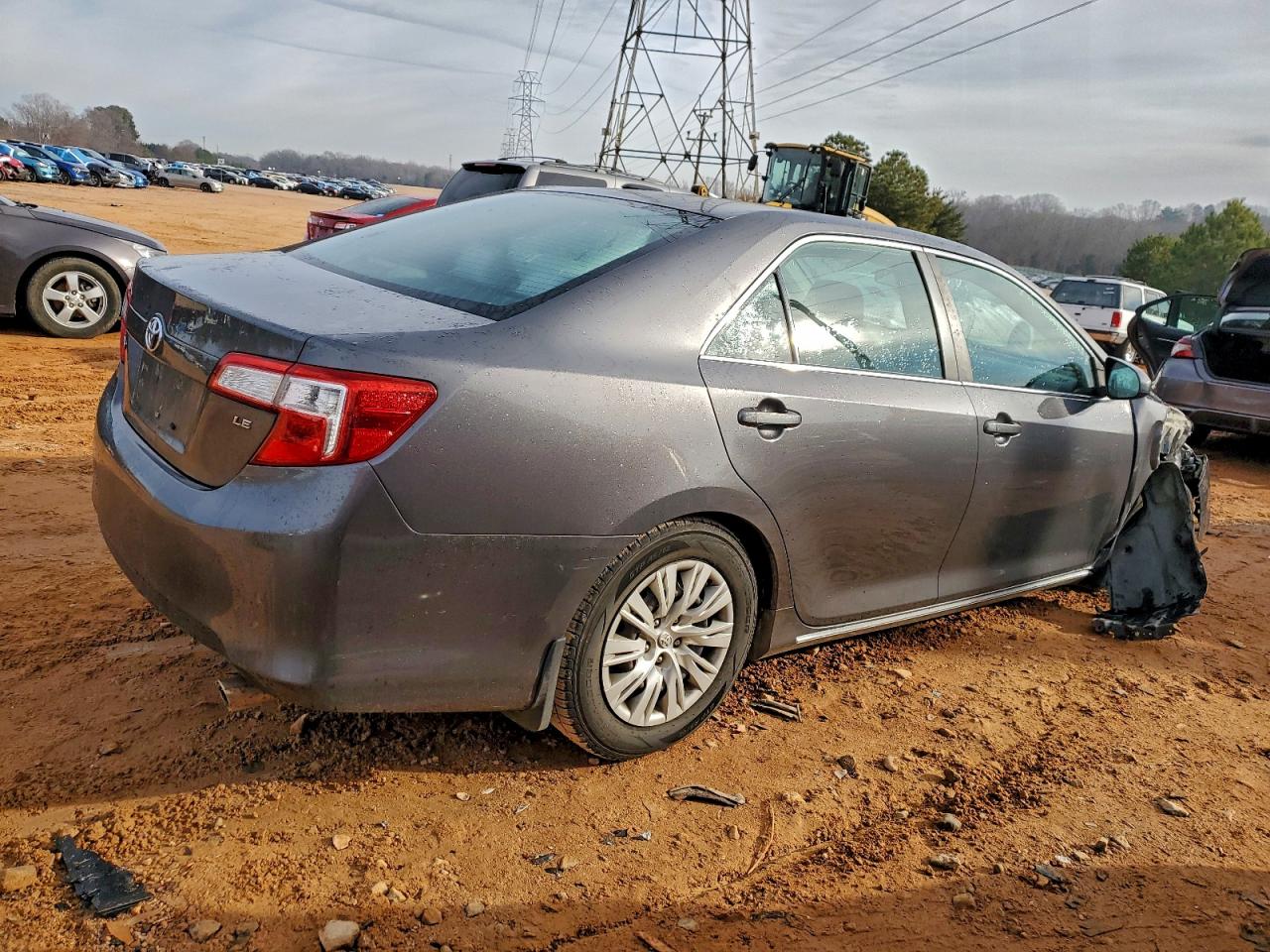 Toyota Camry Base Image 2