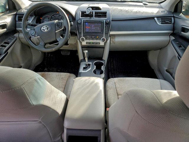 Toyota Camry Base Image 10