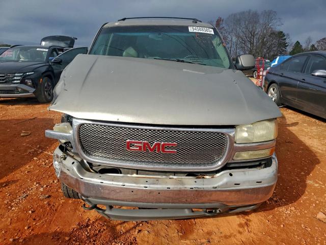 GMC Yukon Image 3