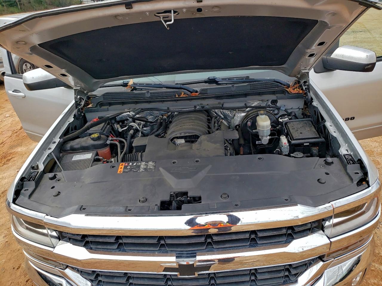 Chevrolet Silverado K1500 Lt Image 9