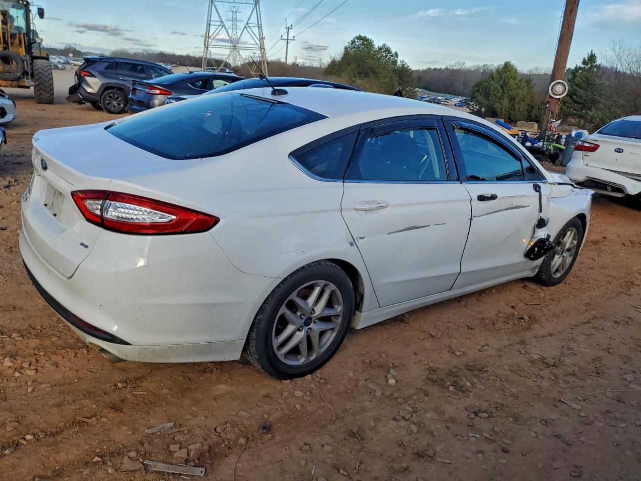 Ford Fusion Se Image 2