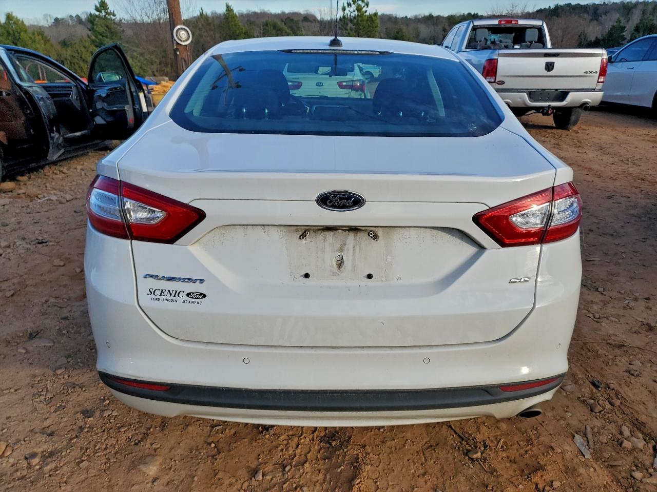 Ford Fusion Se Image 7