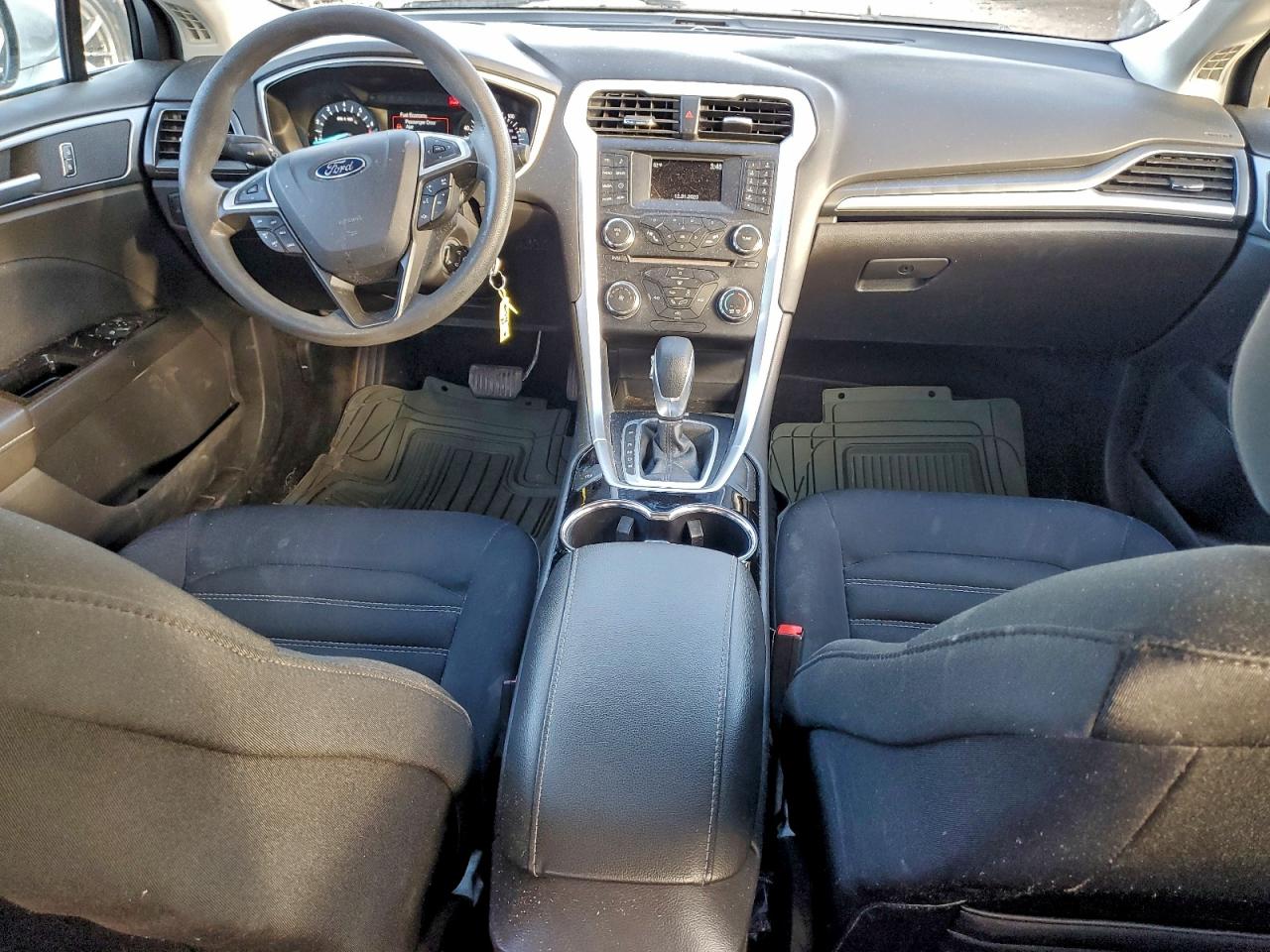 Ford Fusion Se Image 8