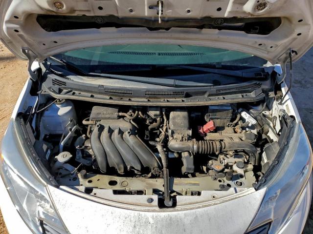 Nissan Versa S Image 7
