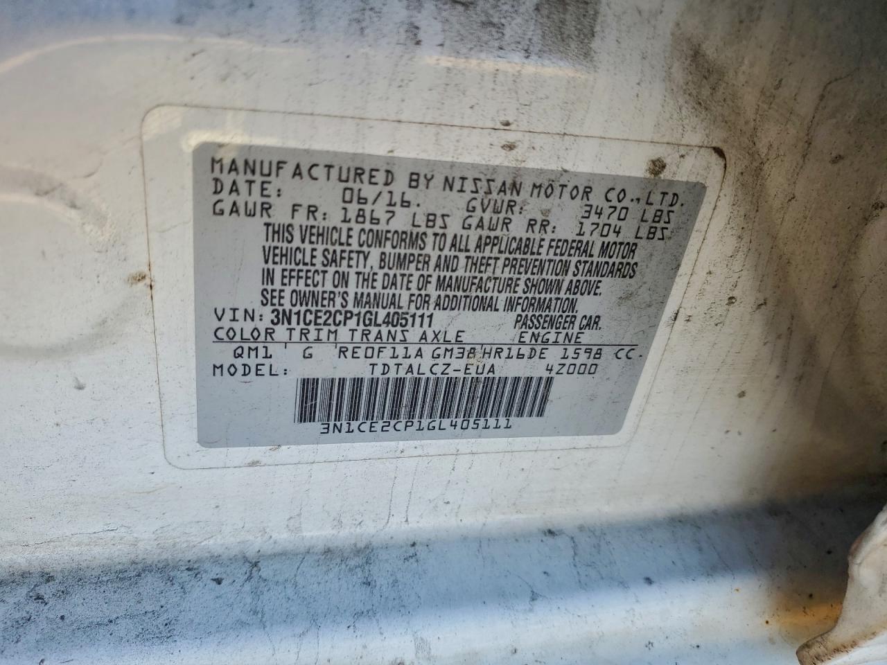 Nissan Versa S Image 8