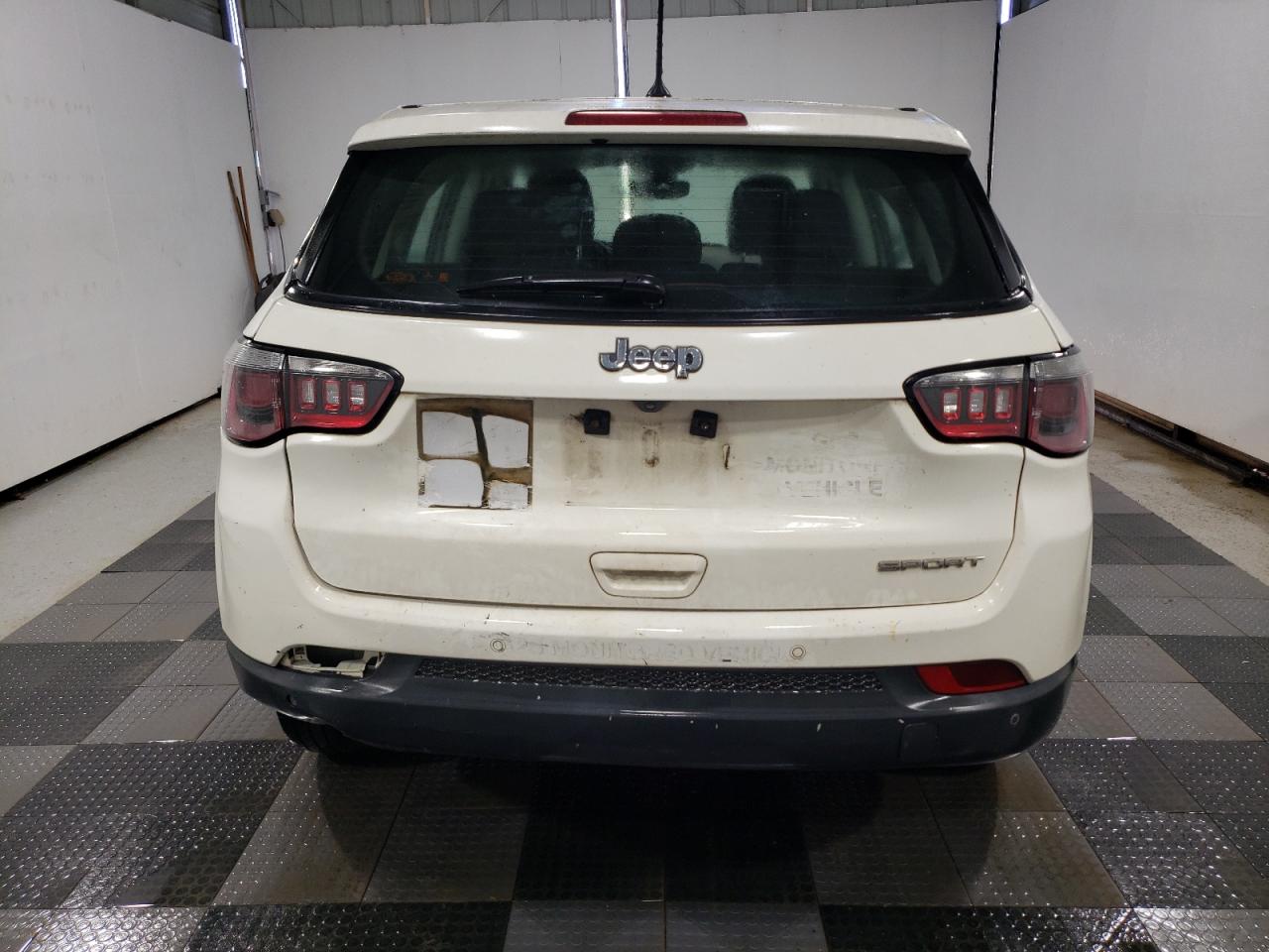 Jeep Compass Sport Image 9