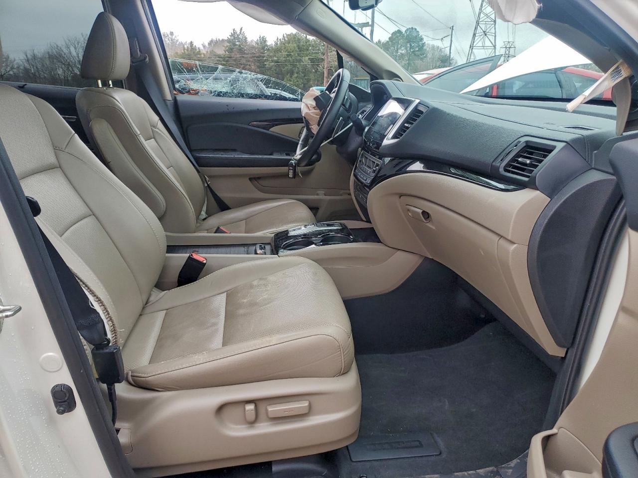 Honda Pilot Elite Image 12