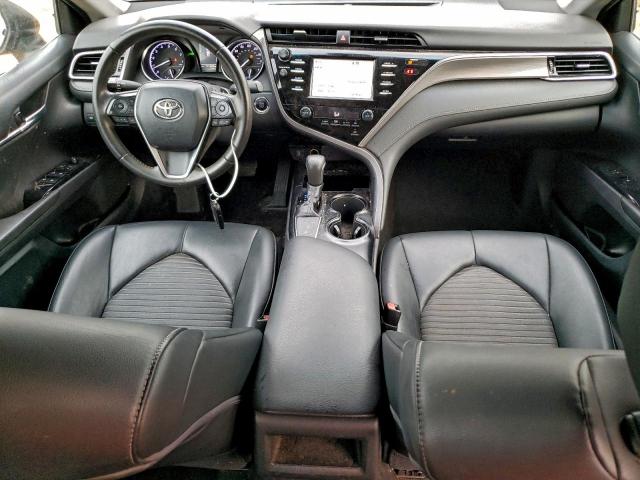 Toyota Camry L Image 8