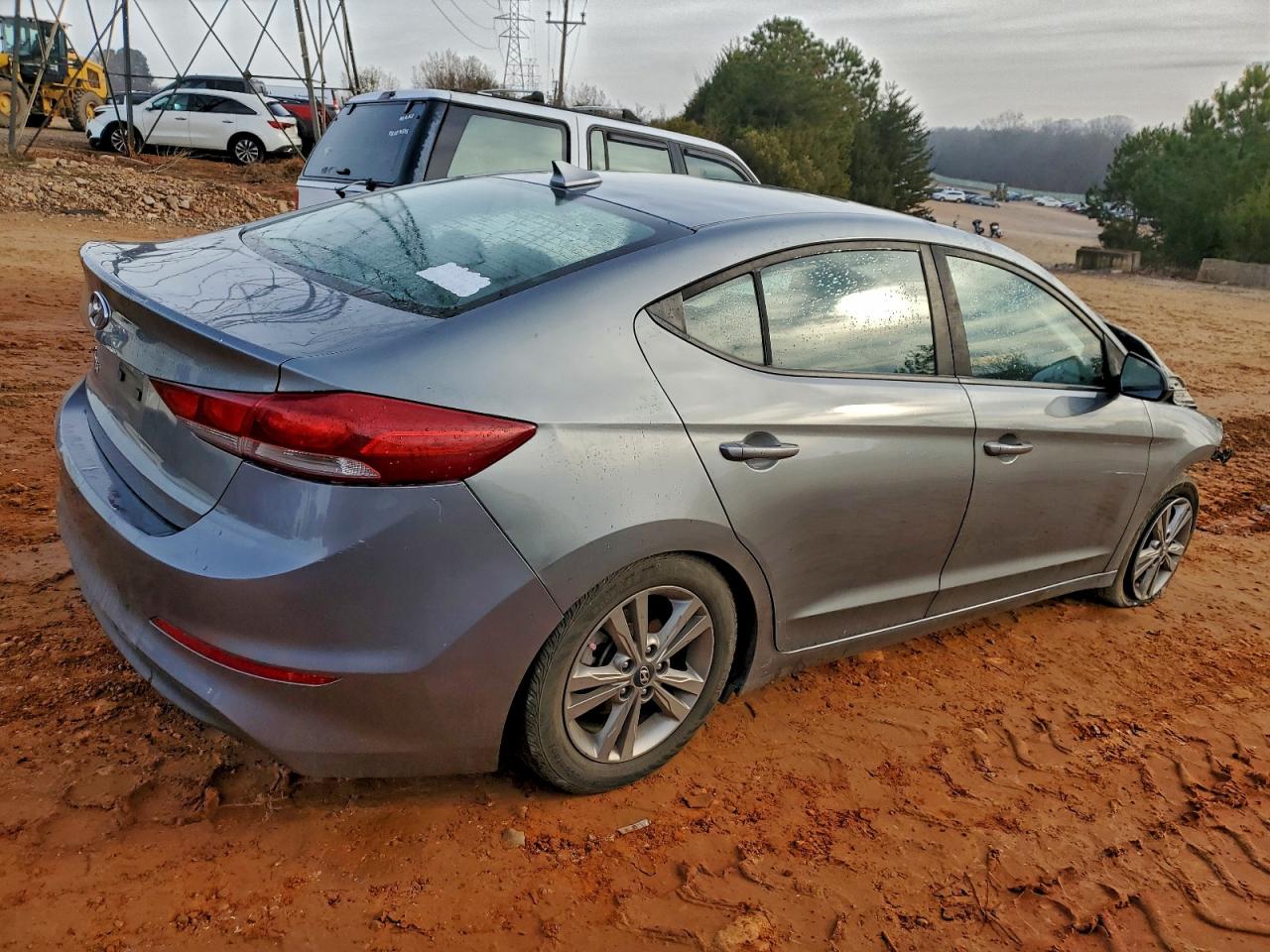 Hyundai ELANTRA Sel Image 2