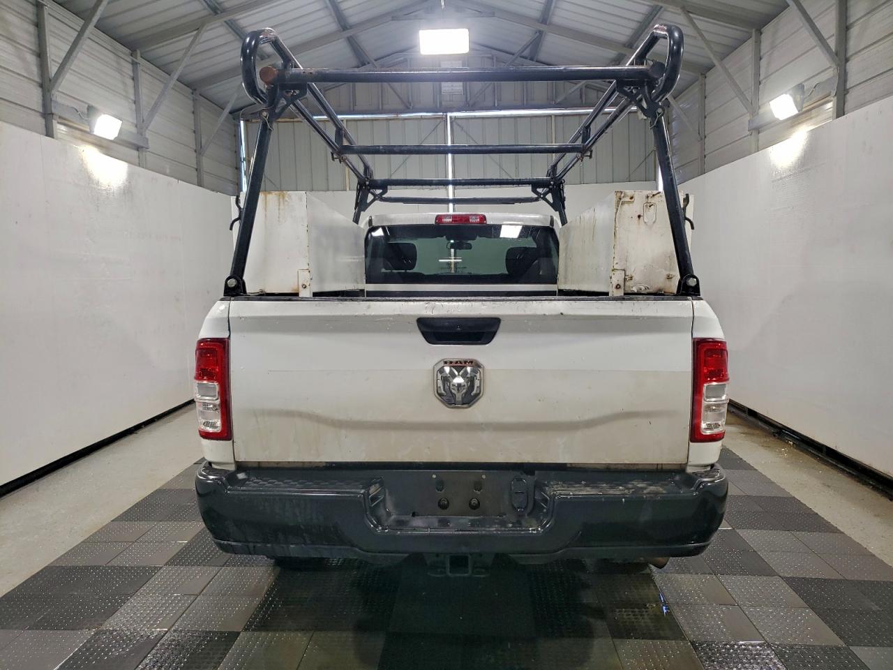 Ram 2500 Tradesman Image 12