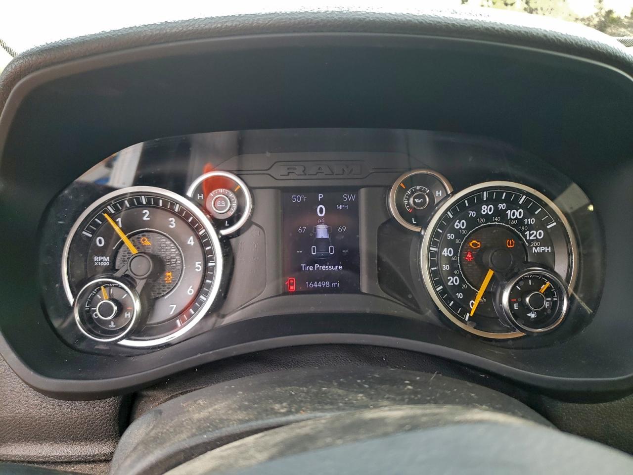 Ram 2500 Tradesman Image 5