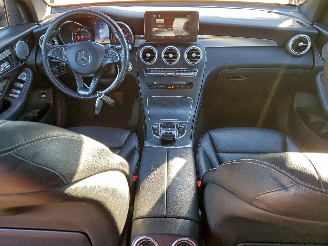 Mercedes-Benz GLC 300 4matic Image 13