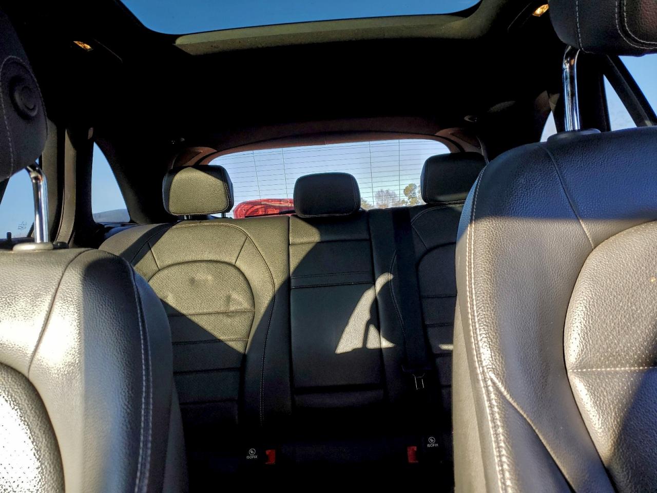 Mercedes-Benz GLC 300 4matic Image 8