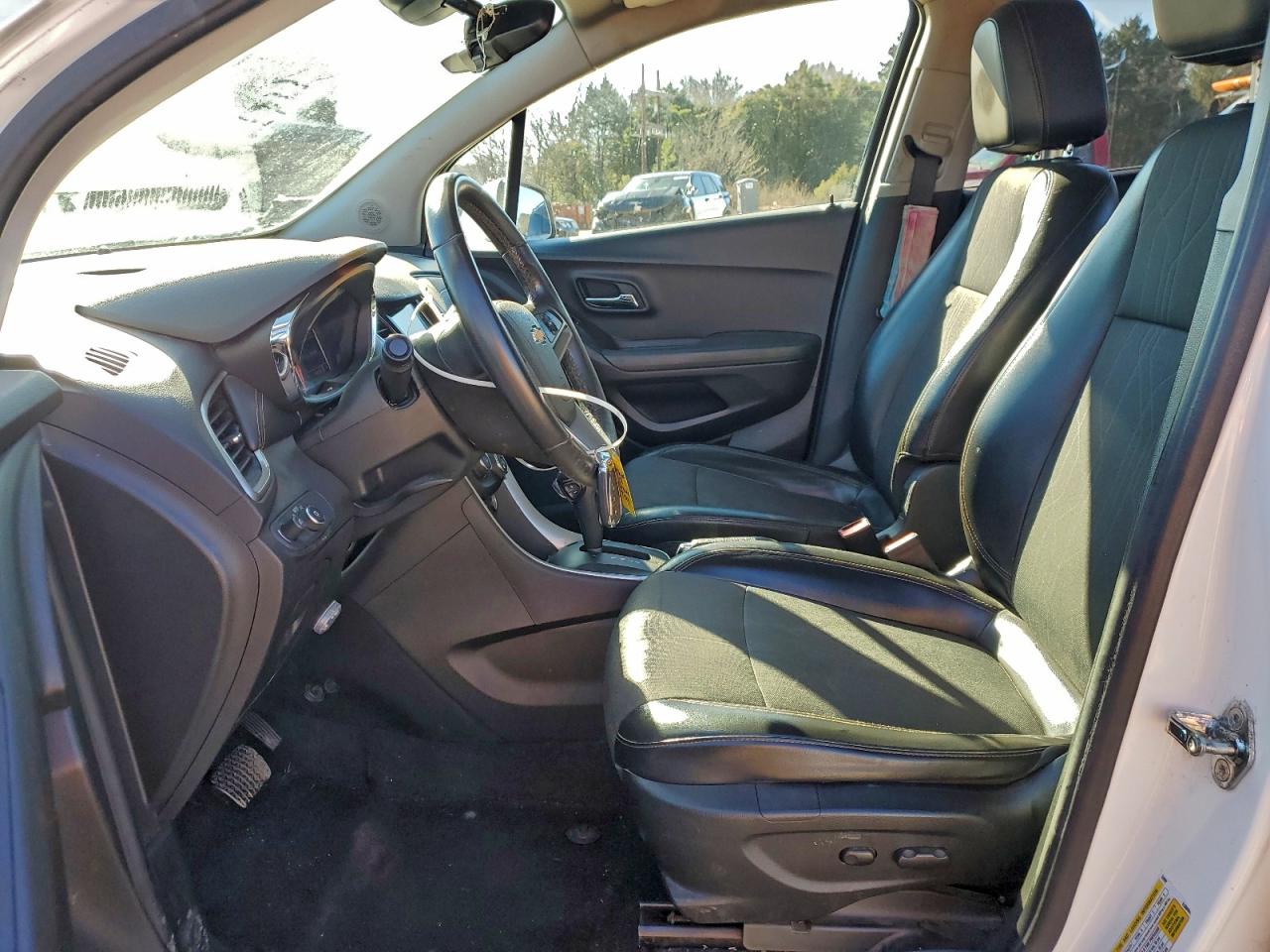 Chevrolet Trax 1lt Image 2