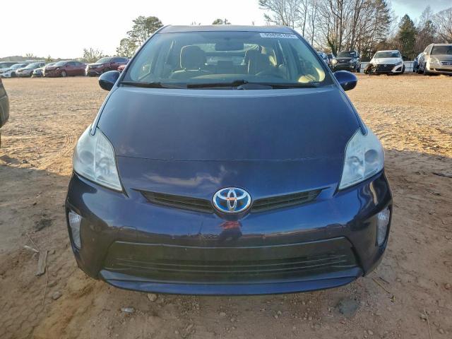 Toyota Prius Image 2