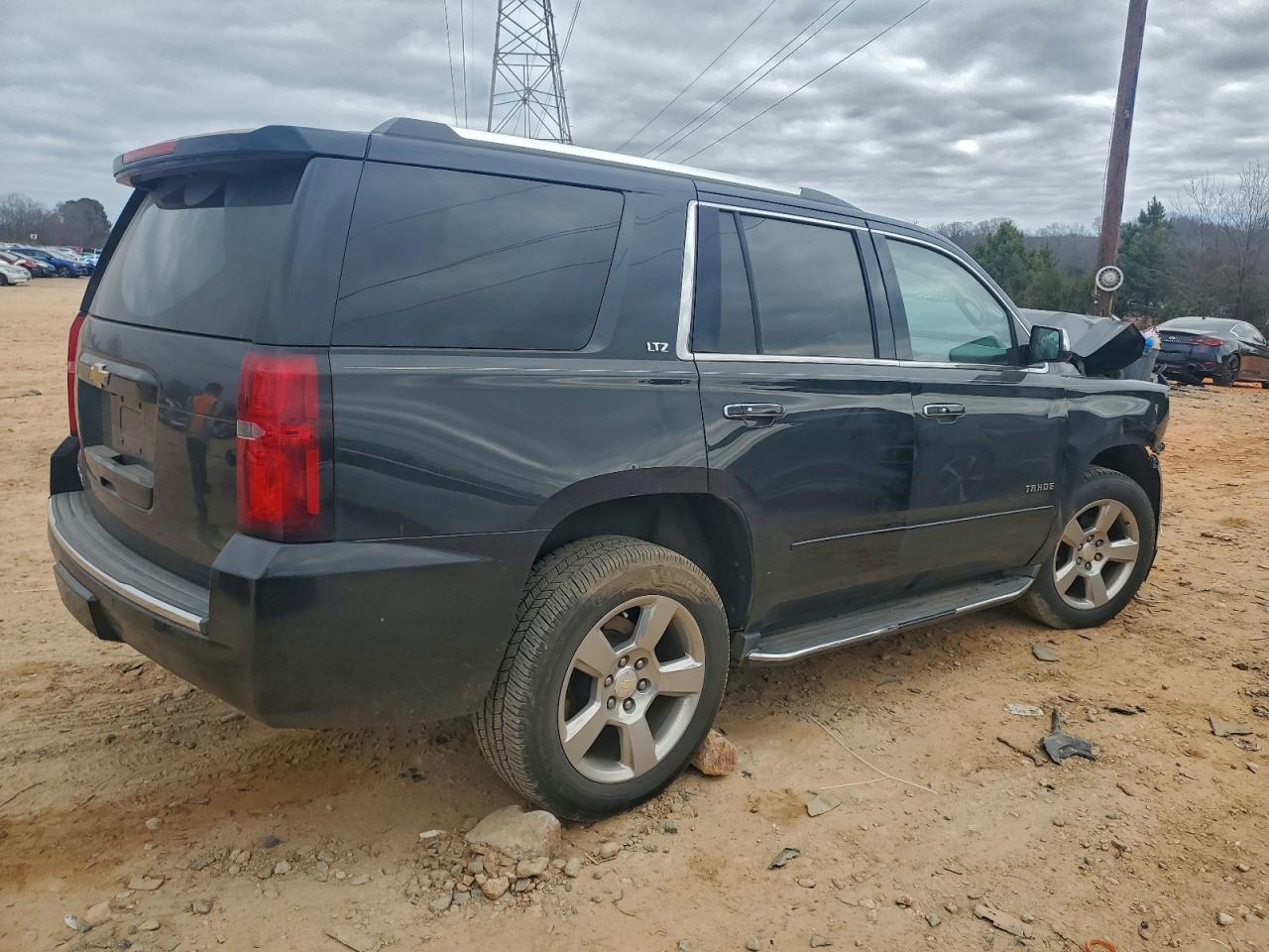 Chevrolet Tahoe K1500 Ltz Image 2