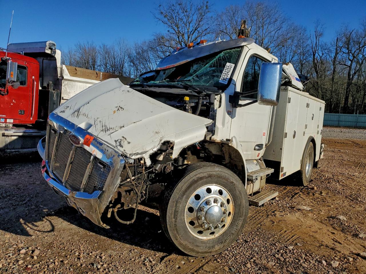 Peterbilt 536 Image 2
