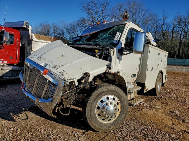 Peterbilt 536 Image 2