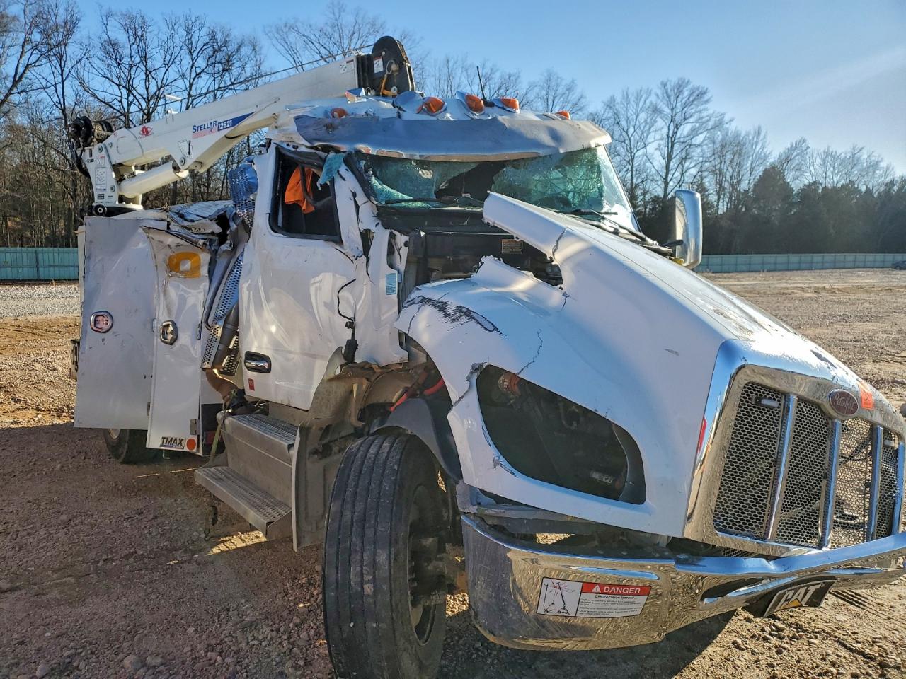 Peterbilt 536 Image 10