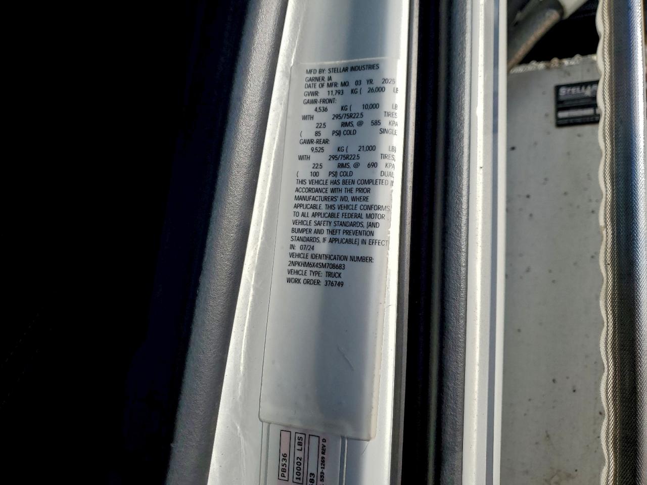 Peterbilt 536 Image 3