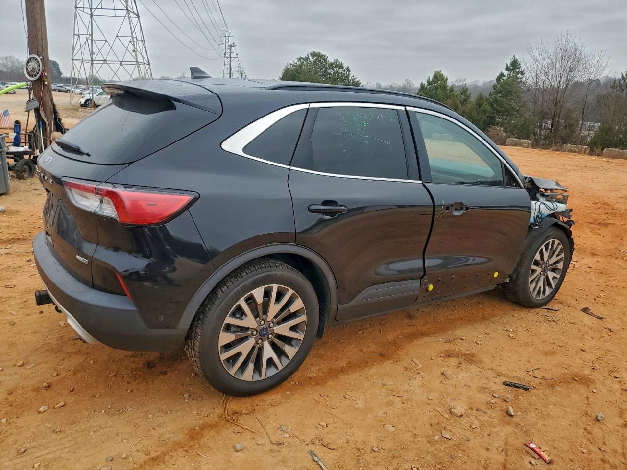 Ford Escape Titanium Image 4