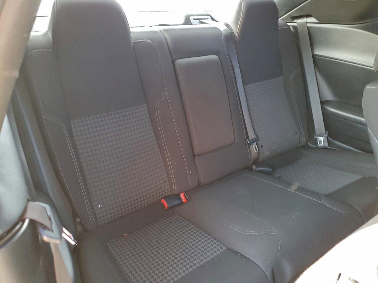 Dodge Challenger Sxt Image 5