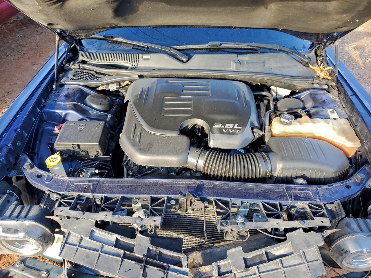 Dodge Challenger Sxt Image 12