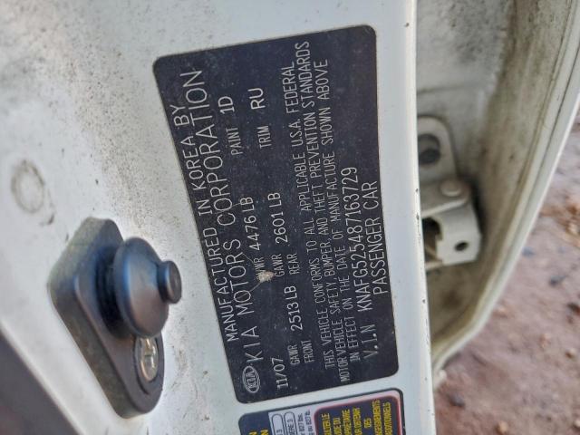 Kia Rondo Base Image 6