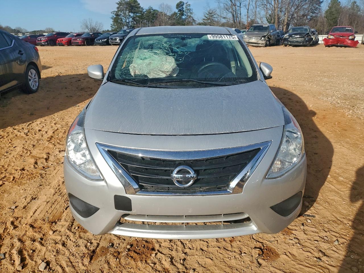 Nissan Versa S Image 2