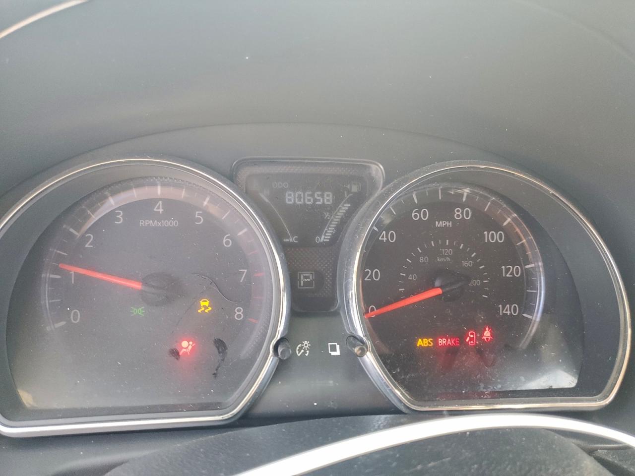 Nissan Versa S Image 5